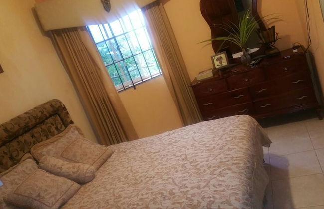 Mountain Top Villa - Photo 3