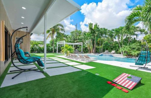 VillaLee-Jungle Palm Island white marble pool Area - Foto 2