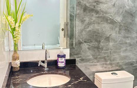 Sobrado aconchegante e espaçoso, ótima opção! - Foto 36