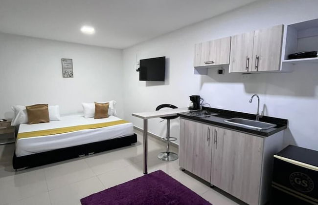 Hotel Granada Suites Deluxe - Photo 6