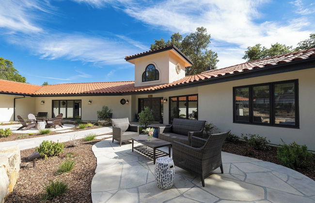 Rancho Robles by Avantstay Vineyard Villa w/ Views, Pool & Privacy - Foto 47