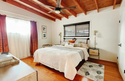 Hilltop Lakeview Hideaway- 2BR 2BATH with romantic sunsets - Foto 45