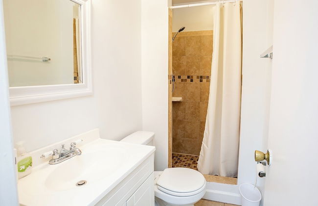 Comfy and Cozy - Min from National Mall - Foto 16