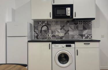 APARTAMENTOS ZONA 5 Justo al lado de la ESTACIÓN DE TREN Y BUS MARÍA ZAMBRANO - Photo 13