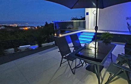 Luxury Villa with Jacuzzi and Swimming pool - Foto 23