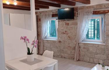 Studio Makala - Photo 1