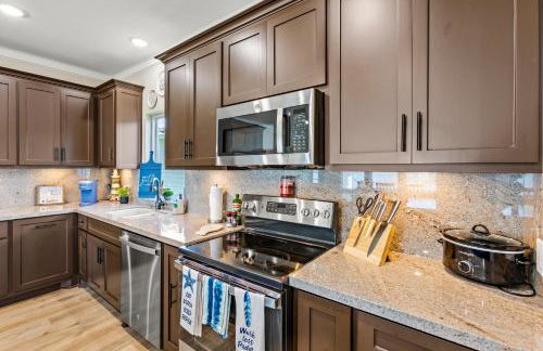 Caza Azul Luxury 4BR Getaway, Gated Community, Canal Views & Lift - Foto 16