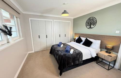 Bathgate Penthouse near Edinburgh - Photo 3