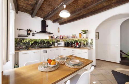 The Boards House on Lake Como - House or Master bedroom only - Foto 6