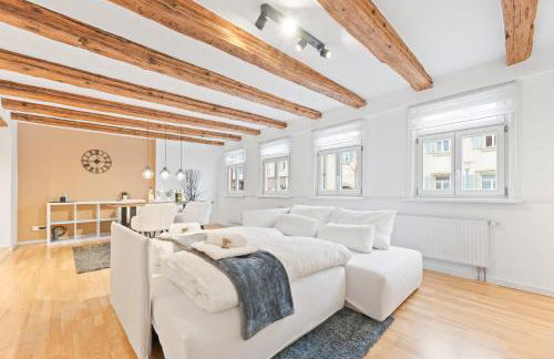 TOP Apartments - Moderne Altbauwohnung im Zentrum Ludwigsburg - Kingsize Bett - Netflix - 80qm - 24h Check-In - Foto 12