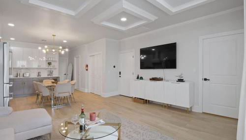 Elegant 2BR-2BA Spacious Escape with Rooftop Near NYC - Foto 4