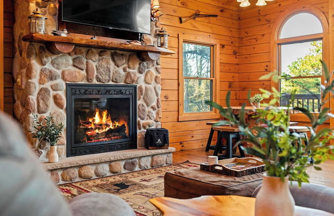 Deer Haven Cabin by Avantstay Waterfront Dock + Firepit - Foto 23