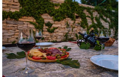 3 Bedroom Beautiful Home In Lisicic - Foto 28