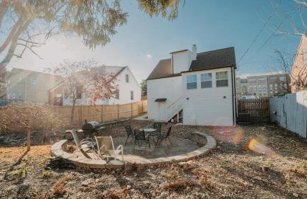 5BR & 4BA Lovely House with Beautiful Backyard in VA - Foto 25