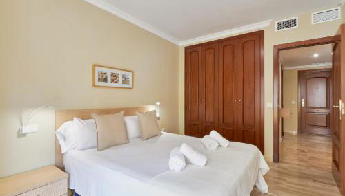 Star City - Photo 4, wardrobe