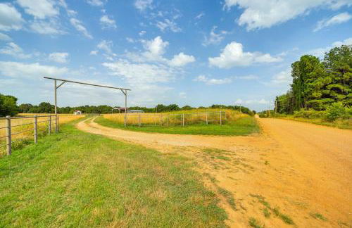 Peaceful Vinita Home with Fire Pit 11 Mi to Lake! - Foto 24