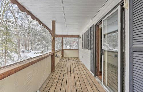 Large Greeley House with 2 Game Rooms and Yard! - Foto 35