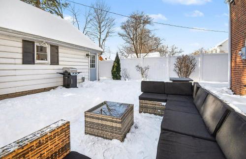 3-Bedroom House Near Notre Dame with Parking - Foto 38