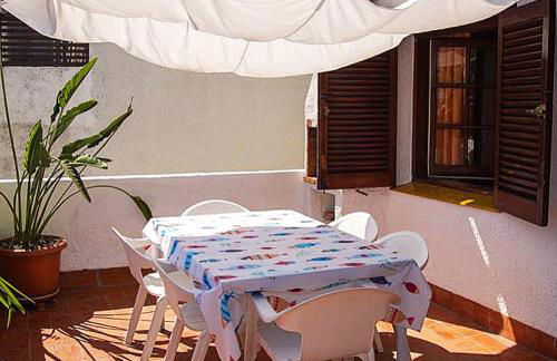 Casita blanca con fibra óptica y piscina cominutaria - Foto 26