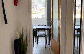 DUTTI'S HOME - Apartment A l 2 rooms l 4 Beds l TV l WIFI l Kitchen l Parking l Autobahn - Foto 30