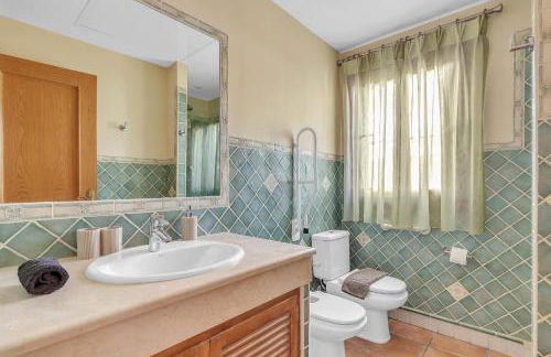 Villa Magnolia by Finest Rentals - Photo 40