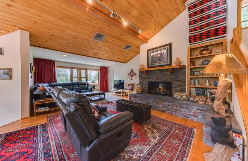 Cloudcroft Mtn Home with Patio, Walk to Golf Course! - Foto 5