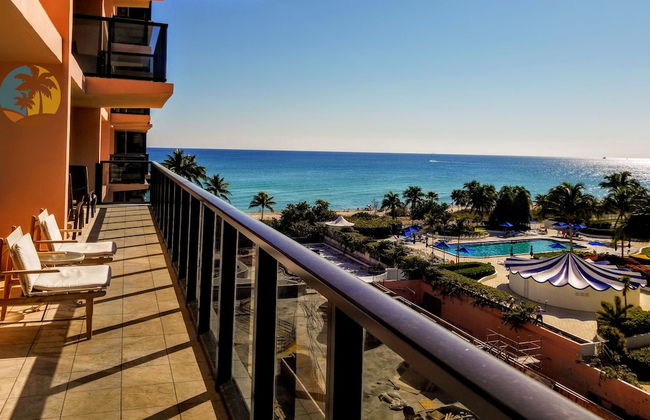 Alexander 807 5 Bedroom Apts by RedAwning - Foto 1