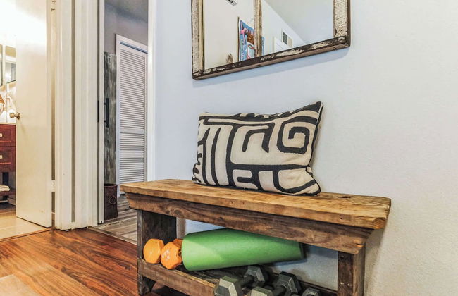 Cozy Retreat in Central East Austin - Photo 25