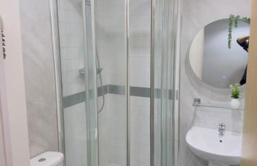 Comfy Stay - High Road Ilford - Foto 19