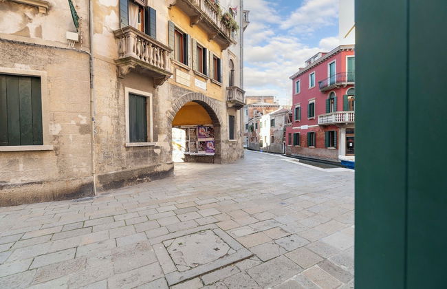 S. Lucia Canal View by Wonderful Italy - Photo 34