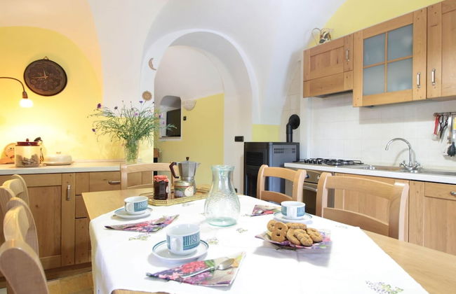 Family Retreat Near Garda - Photo 8