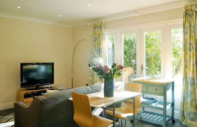 Moseley - House - Sleeps 4 - Parking - Garden - Foto 10