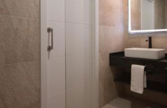 Apartamento nuevo en el Puerto a 10 min de la playa con balcón - Photo 38