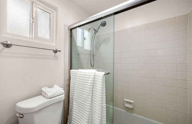 The Sunnyside House - Photo 31