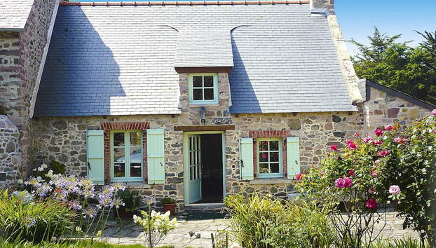 Stone House in Plurien Near Sandy Beaches - Foto 2, Imagen principal