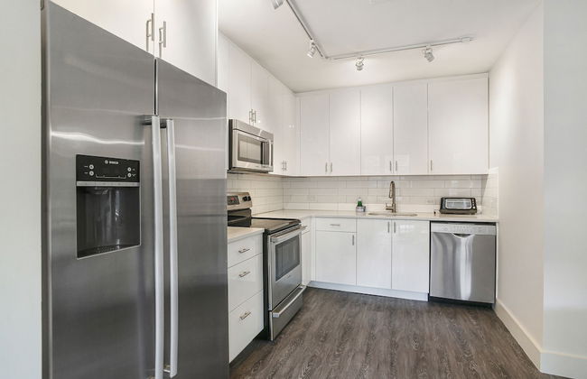 Gorgeous Condos Near French Quarter - Foto 78