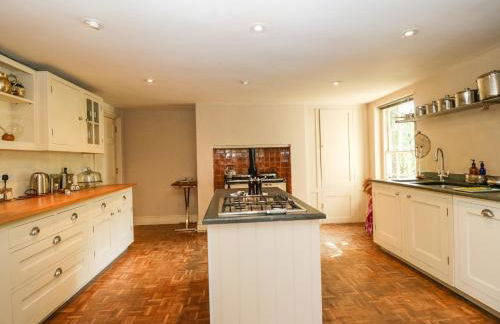 Downton Lodge - Photo 6