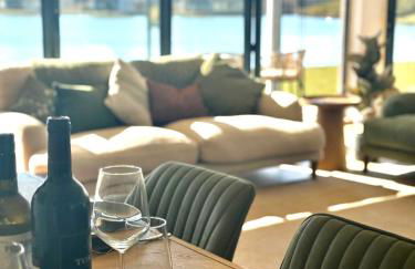 Still Waters - Luxury Lakeside Retreat with Hot Tub - Photo 54