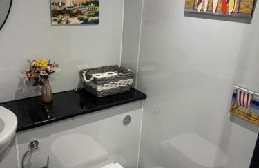 George Street Flat - Photo 10