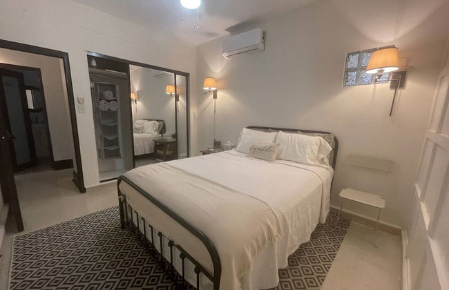 Pr Pvt Rm 5 Qn Bed Gated Comm Easy Parking - Photo 2