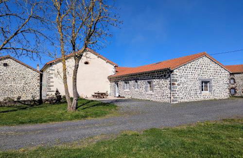 Gîte moderne à Arlempdes: spa, terrasse, grands espaces et visites culturelles - FR-1-582-107 - Foto 24