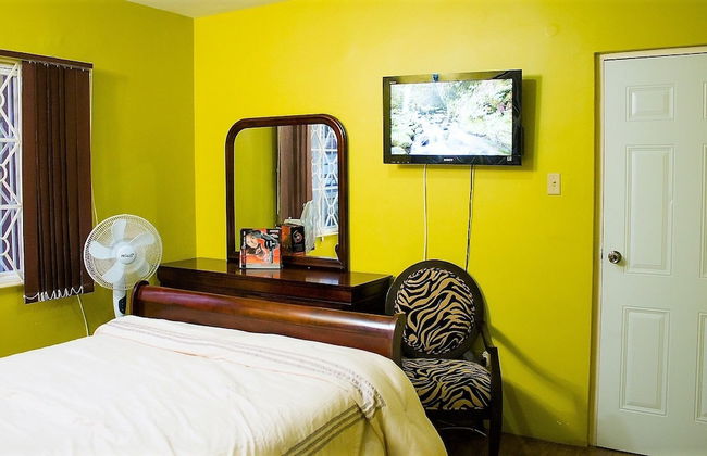 Stadium Gardens Suite - Photo 2