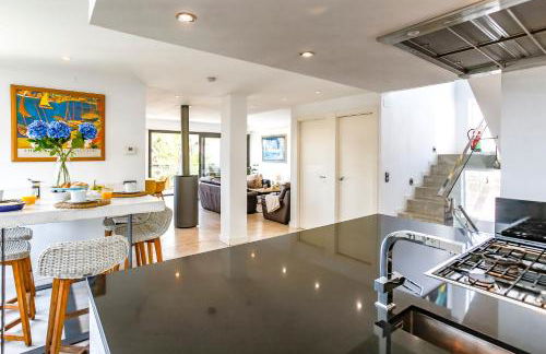 Tranquil large 6 bedroom family Villa sleeps 20 near sitges - Photo 6