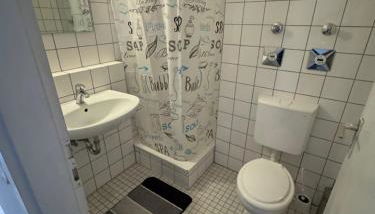 neu möbiliertes 1 Zimmer Appartment Nähe Uni-Klinik Homburg - Photo 5