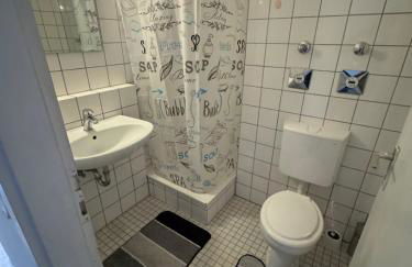 neu möbiliertes 1 Zimmer Appartment Nähe Uni-Klinik Homburg - Photo 5