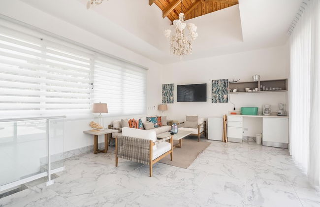 3br-penthouse w Jacuzzi Incl at Lake View - Foto 37