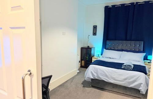 Bespoke 2 Bedroom Apt Derby City - Foto 8