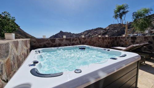 Amazing cozy Villa Hugo Tauro with Jacuzzi, Pool, Wi-Fi - Foto 4