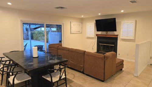 4 Bedroom West Hills Charmer with Pool and Jacuzzi - Foto 3