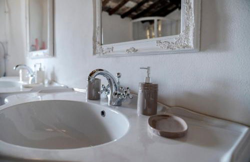 Casa Torre Adults Only storia e relax a Fiorenzuola - Foto 6